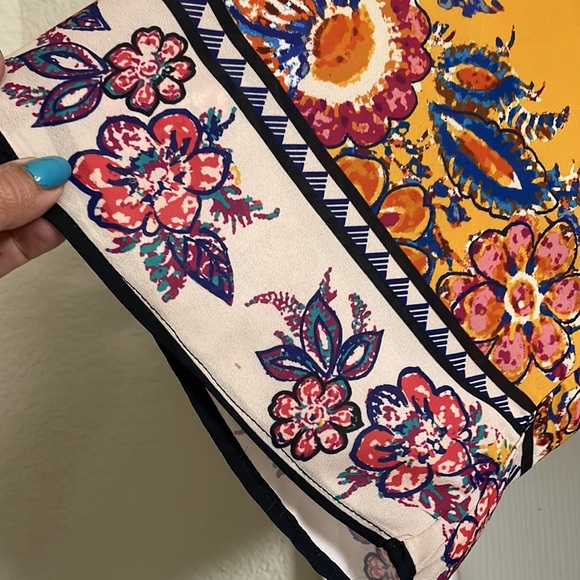 Flying Tomato yellow floral Dress Excellent NEW Condition - Picture 4 of 7